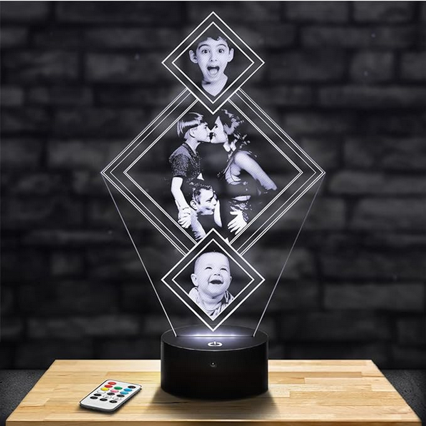 lampe avec 3 losange et des photo personnalisées d'enfants