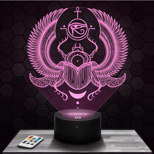 lampe avec un scarabée avec la croix égyptienne
